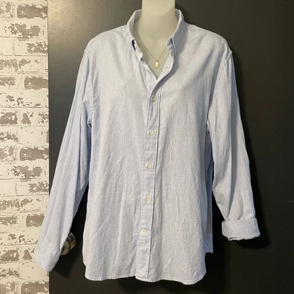 Banana Republic Soft Cotton Button Down Shirt Blue Size L Relaxed Fit - Picture 1 of 7
